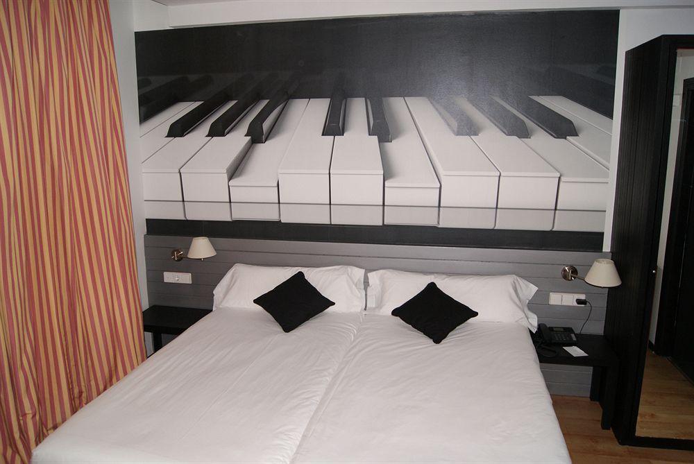 Abba Jazz 3*